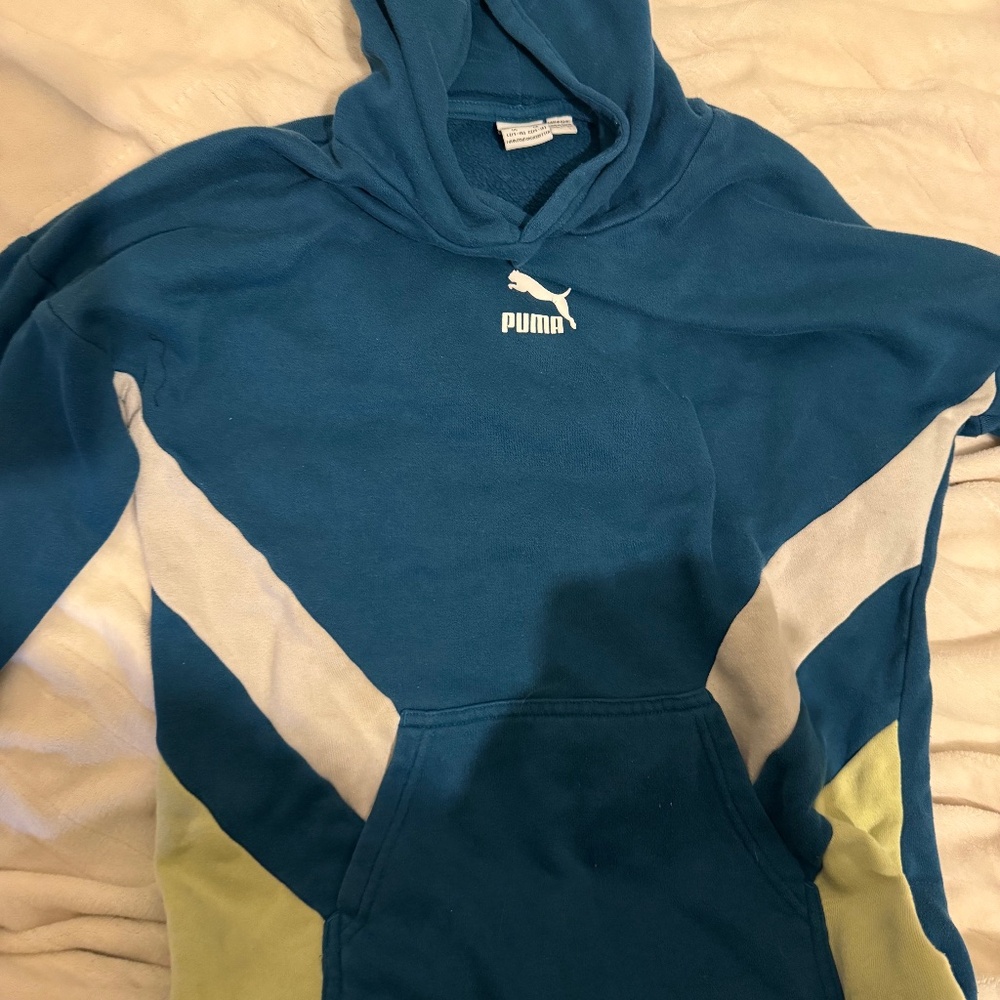 Puma men’s hoodie size 14-16